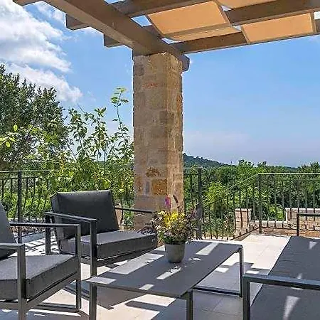 Irma Comfortable Villa *