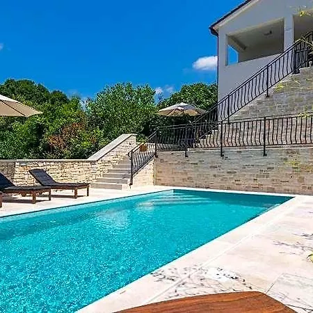 Irma Comfortable Villa Golaš