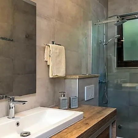 Villa Irma Comfortable Golaš
