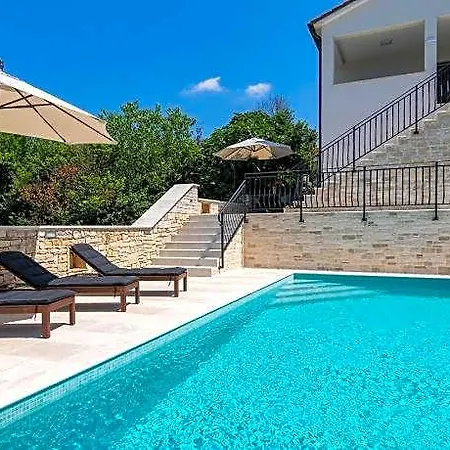 Irma Comfortable Villa